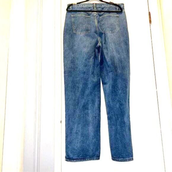 Pretty Little Thing Women's Size 14 Blue Straight Jeans Medium Wash - Picture 2 of 9